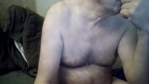 Snapshot of lu485947452685193669 chatting on April 2026 06:44:02 PM lu485947452685193669 online show from April 2026 06:44:02 PM
