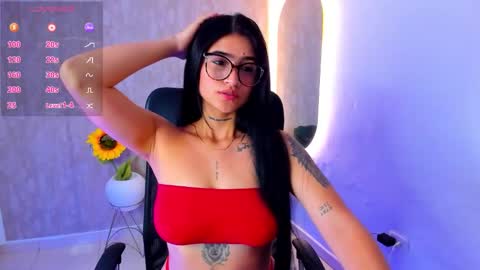 Luana online show from September 2025 01:11:02 PM