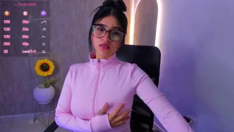 Luana online show from September 2025 12:07:01 PM