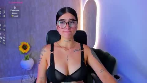 Luana online show from October 2025 12:05:01 PM
