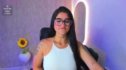 Luana online show from October 2025 12:02:02 PM