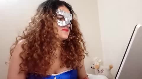 Snapshot of luanapowerful chatting on October 2025 07:56:02 PM luanapowerful online show from October 2025 07:56:02 PM