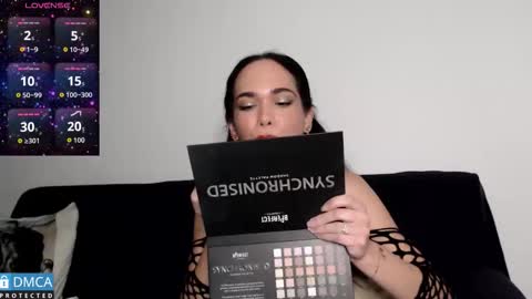 luara_ online show from February 2026 02:01:02 PM