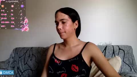 luara_ online show from July 2026 12:30:01 PM