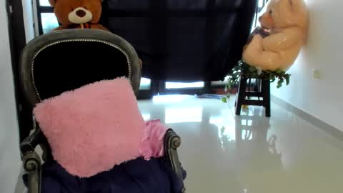 luara__01__lecat_1 online show from January 2026 08:47:01 PM