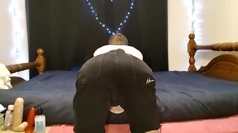 lube_squirter online show from March 2025 12:16:01 PM