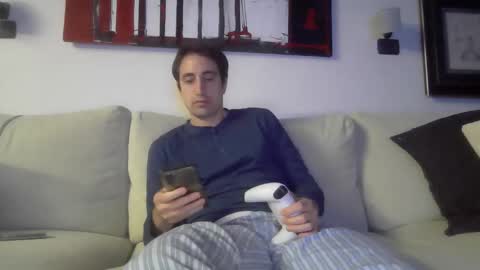 Snapshot of luca_f4 chatting on October 2025 08:09:02 PM Luca online show from October 2025 08:09:02 PM