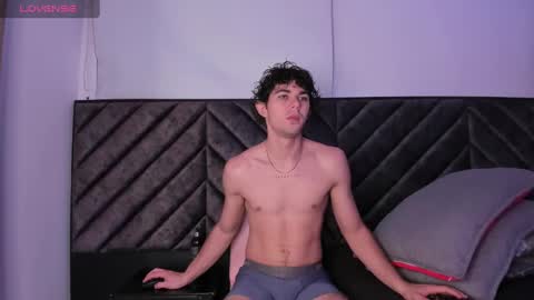 Luca Ferrer online show from December 2024 02:09:02 AM