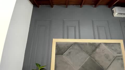 luca_morettii online show from November 2025 12:04:02 PM