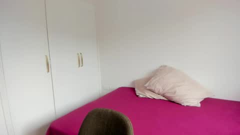 lucacosta19 online show from May 2026 07:09:01 PM