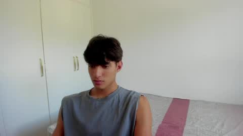 lucacosta19 online show from May 2026 01:27:01 PM