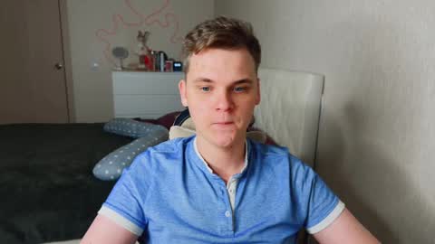 Lucas Gill online show from November 2025 02:23:01 AM