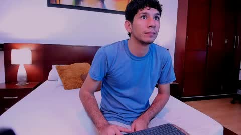 Snapshot of lucas_dream chatting on May 2026 12:01:01 PM lucas_dream online show from May 2026 12:01:01 PM