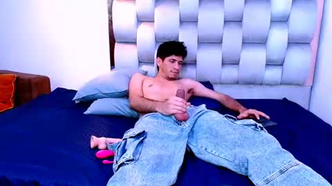 Snapshot of lucas_dream chatting on June 2026 12:22:01 PM lucas_dream online show from June 2026 12:22:01 PM