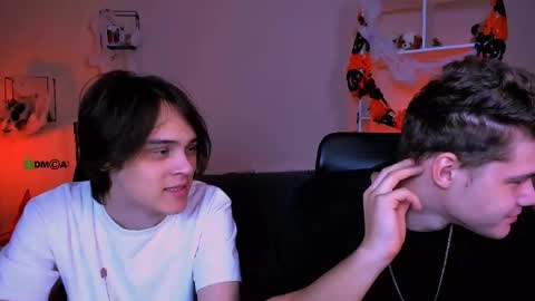 lucas_long_ online show from November 2025 09:44:02 AM