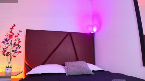 Lucas lovee online show from March 2026 01:28:01 PM