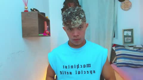 Lucas Luxx online show from September 2025 02:41:01 PM