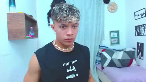 Lucas Luxx online show from October 2025 03:53:01 PM