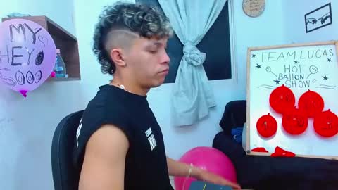 Lucas Luxx online show from November 2025 02:28:02 AM