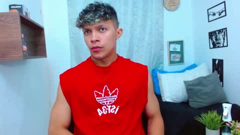 Lucas Luxx online show from January 2026 12:18:01 PM