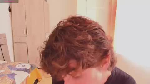 lucas_xo online show from September 2025 04:18:01 PM
