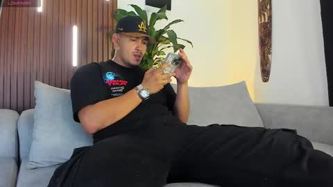 LUCA SANTOS online show from February 2026 01:37:02 AM