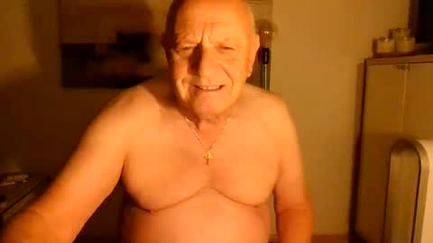 Snapshot of lucbottom031249 chatting on July 2026 01:19:01 AM lucbottom031249 online show from July 2026 01:19:01 AM