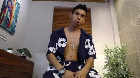 Snapshot of lucca_moreti chatting on May 2026 03:36:02 AM Lucca Moreti online show from May 2026 03:36:02 AM