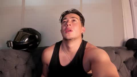 Snapshot of luccagrey chatting on November 2025 03:28:01 AM luccagrey online show from November 2025 03:28:01 AM