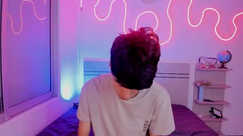 Luccas Ferreira online show from November 2025 07:08:02 PM