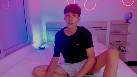 Luccas Ferreira online show from December 2025 07:56:02 PM