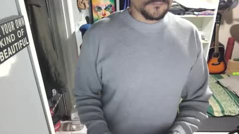 Luchi Luchano online show from December 2025 06:46:02 PM