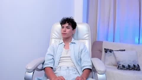 Lucho online show from March 2026 04:02:02 AM