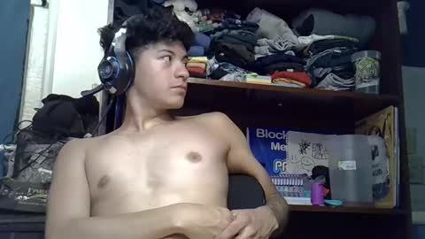 Snapshot of luchosaando chatting on May 2026 02:50:02 AM Felipe online show from May 2026 02:50:02 AM