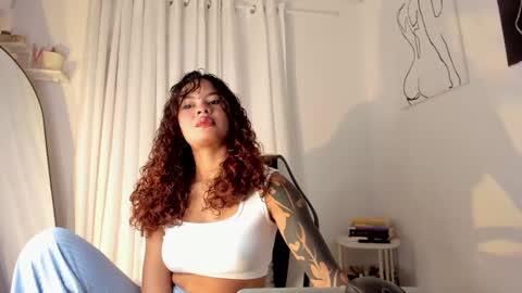 Lucia online show from January 2025 03:13:01 PM