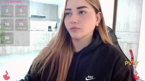 lucia star  online show from December 2025 12:19:01 AM