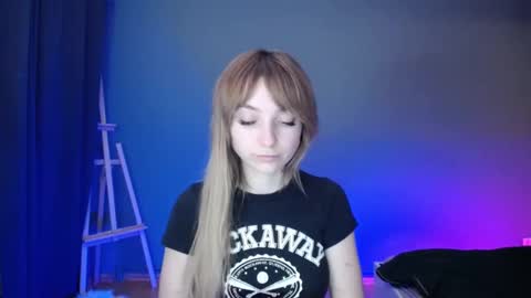 Lucy online show from March 2025 08:55:01 PM