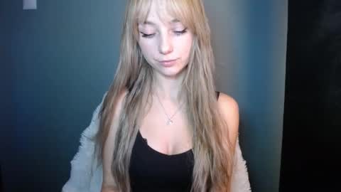 Lucy online show from October 2025 07:32:01 PM