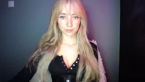 Lucy online show from November 2025 07:40:01 AM