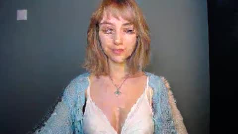 Snapshot of luciacam20 chatting on February 2026 07:38:02 AM Lucy online show from February 2026 07:38:02 AM