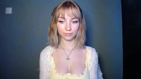 Snapshot of luciacam20 chatting on February 2026 07:45:01 PM Lucy online show from February 2026 07:45:01 PM