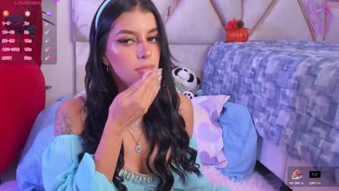 Snapshot of luciajhonnes chatting on October 2025 12:52:02 AM LuciaJhonnes online show from October 2025 12:52:02 AM