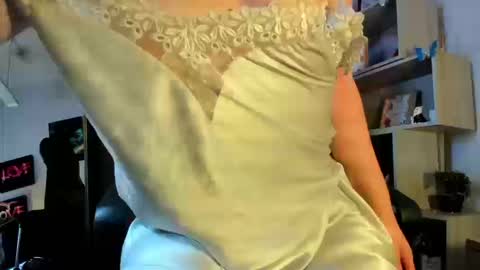 Luciana Evans online show from September 2025 02:07:02 PM