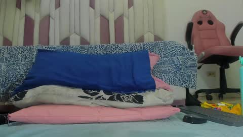 instagram luciana417  online show from February 2025 06:13:02 AM