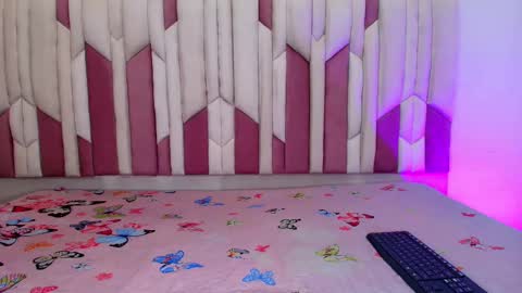 instagram luciana417  online show from October 2025 03:07:02 AM