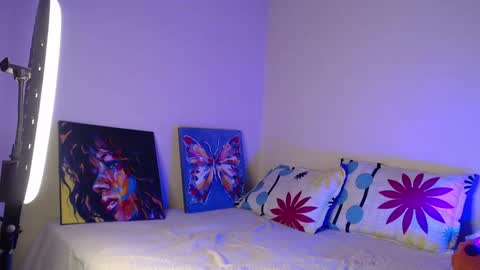 luciana online show from December 2024 05:04:02 PM