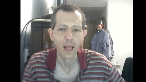 Snapshot of lucianoaxel chatting on December 2024 01:10:02 AM Luciano online show from December 2024 01:10:02 AM
