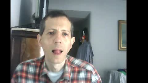 Snapshot of lucianoaxel chatting on December 2024 01:42:02 PM Luciano online show from December 2024 01:42:02 PM