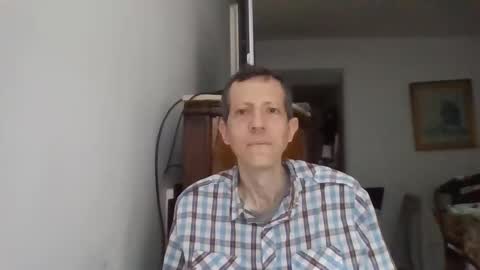 Luciano online show from November 2025 07:01:02 PM