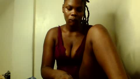 Snapshot of luciaresa chatting on July 2026 01:30:02 AM luciaresa online show from July 2026 01:30:02 AM